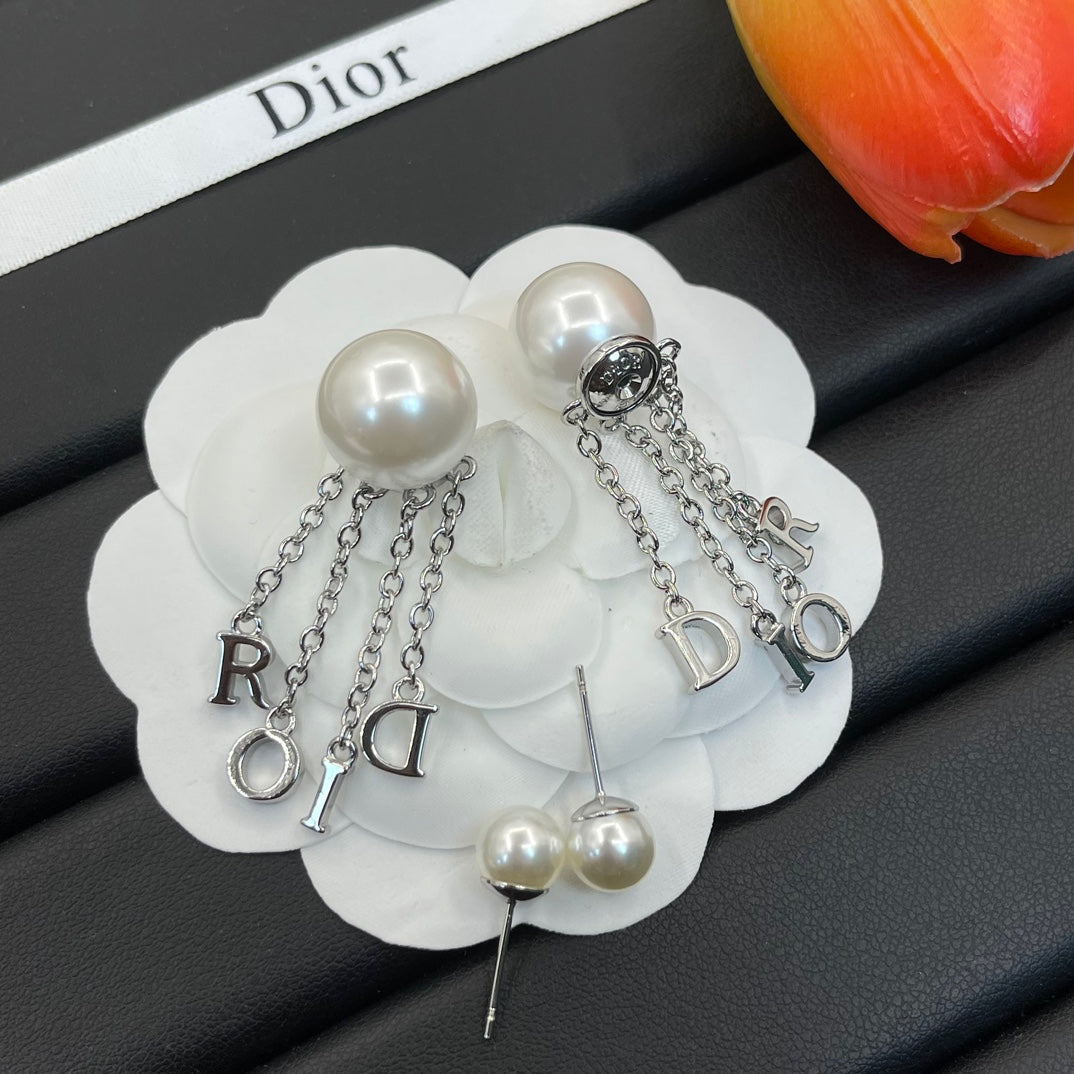 14D675E Popular Earrings