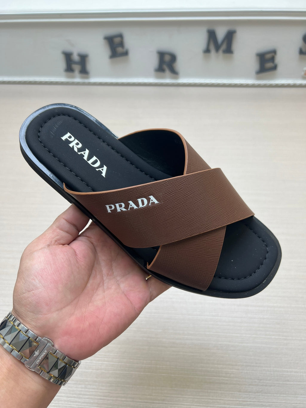54PD76Z Popular slippers