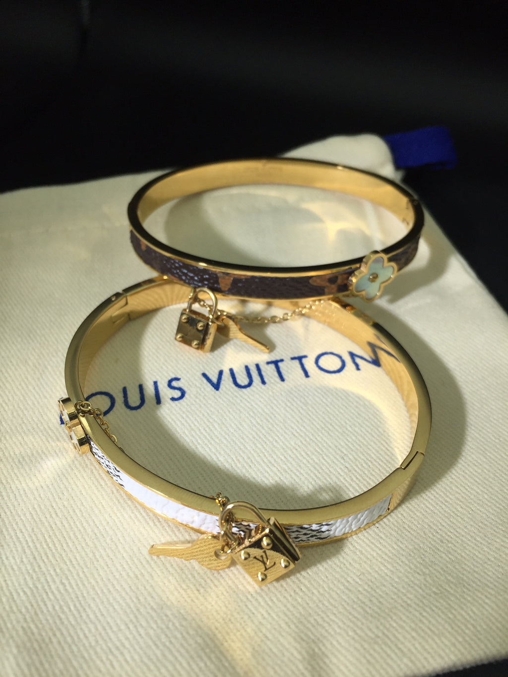 55QE103K  Popular Bracelets