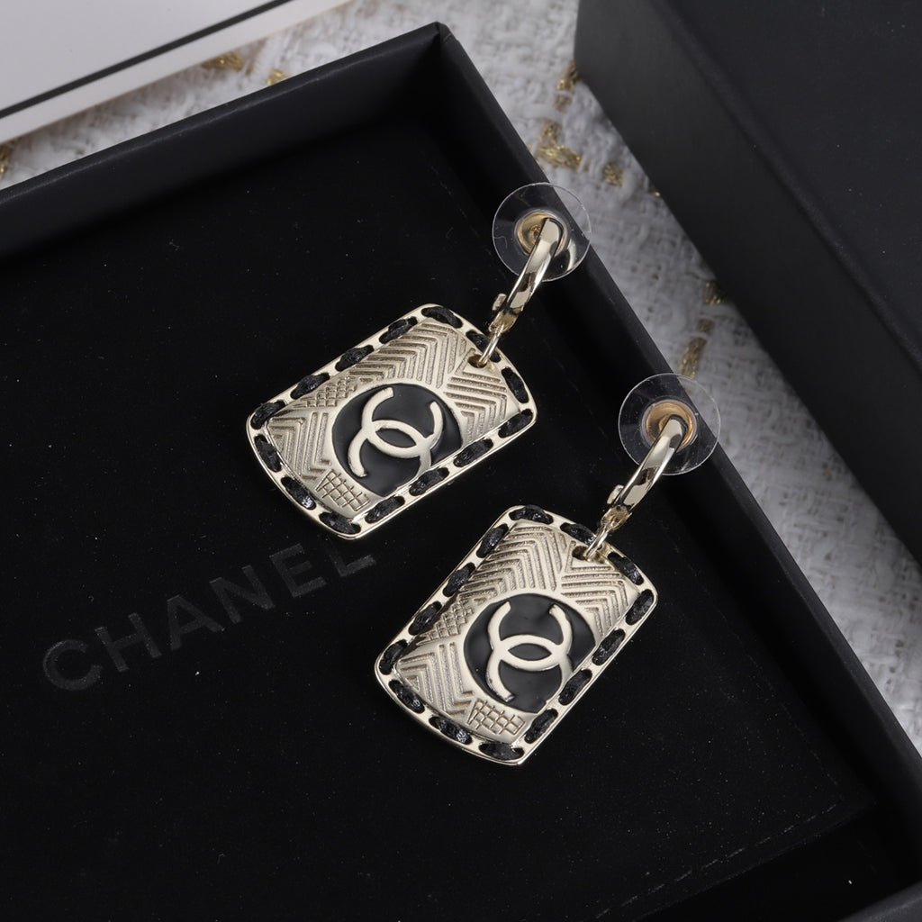 14C311E Popular Earrings