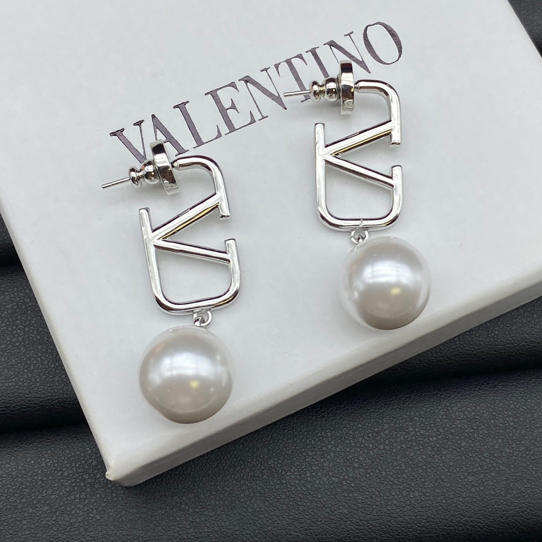 14VL712E Popular Earrings