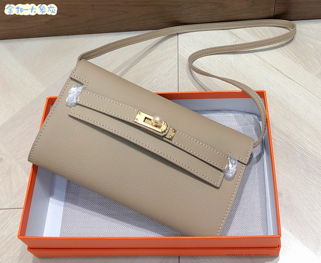B1X66H11 Popular high-quality leather bag