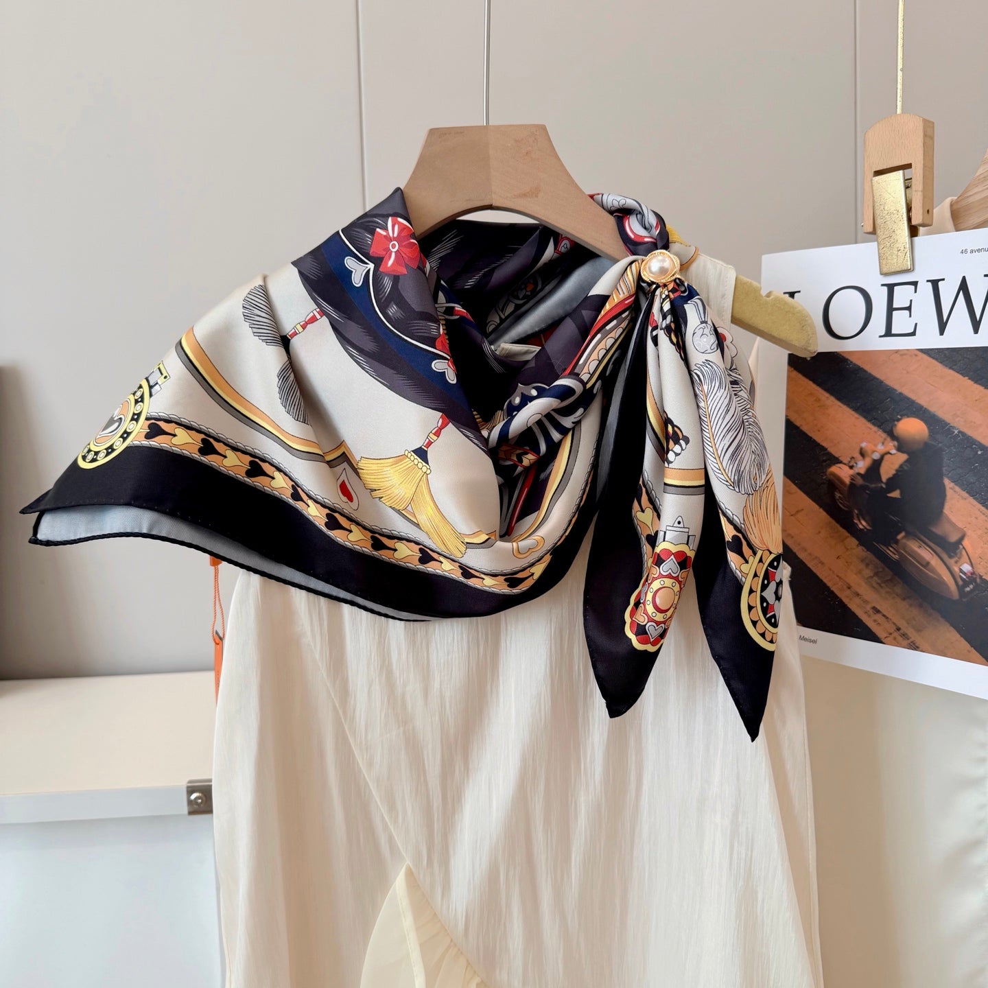 136NH9W Popular Silk Scarve