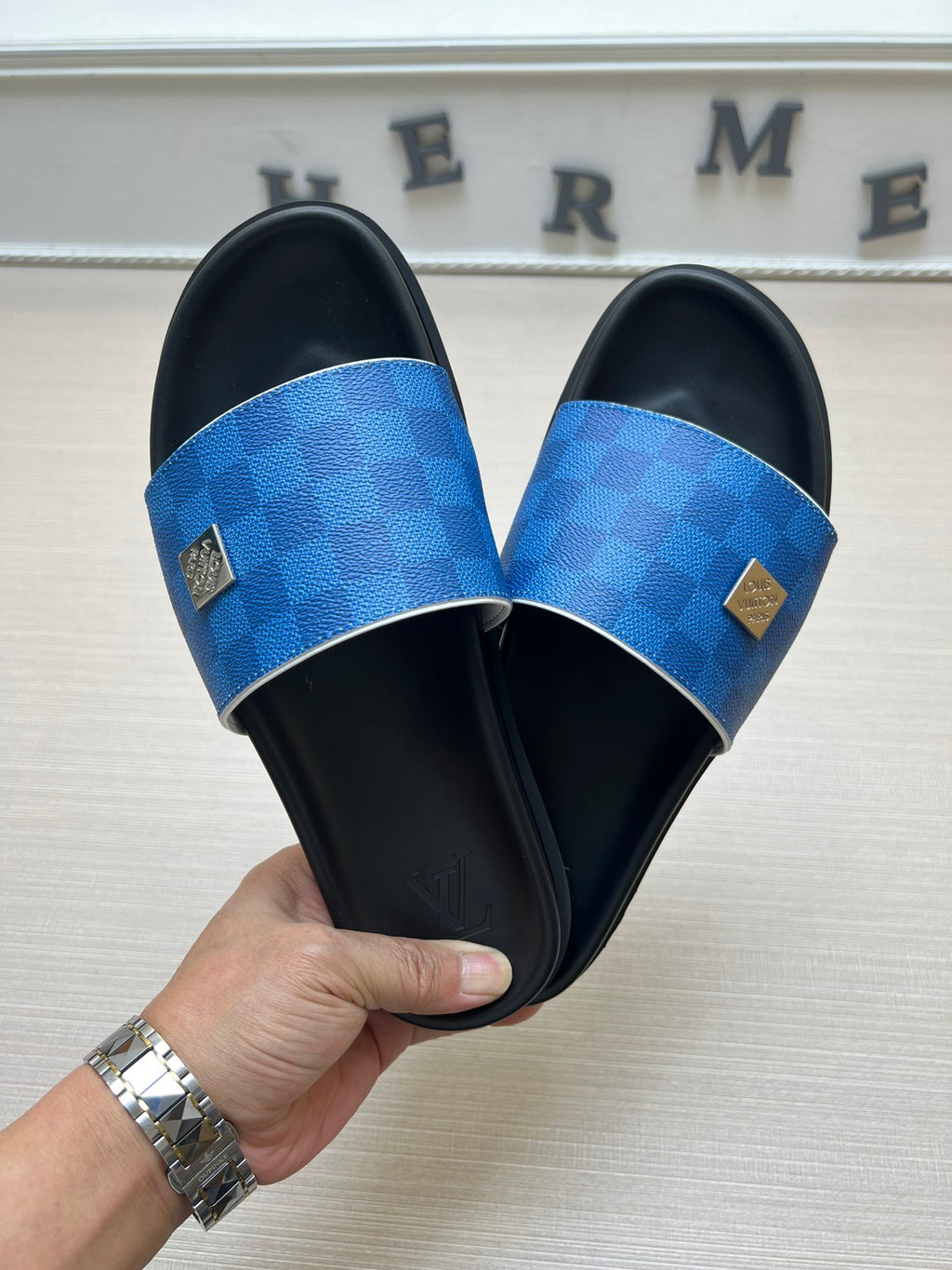 54E69Z Popular slippers