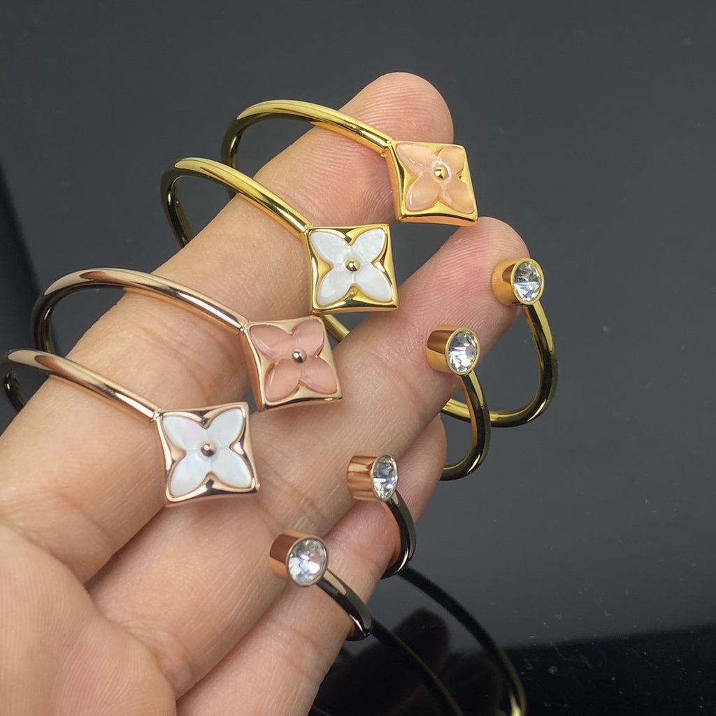 15QE52K  Popular Bracelets
