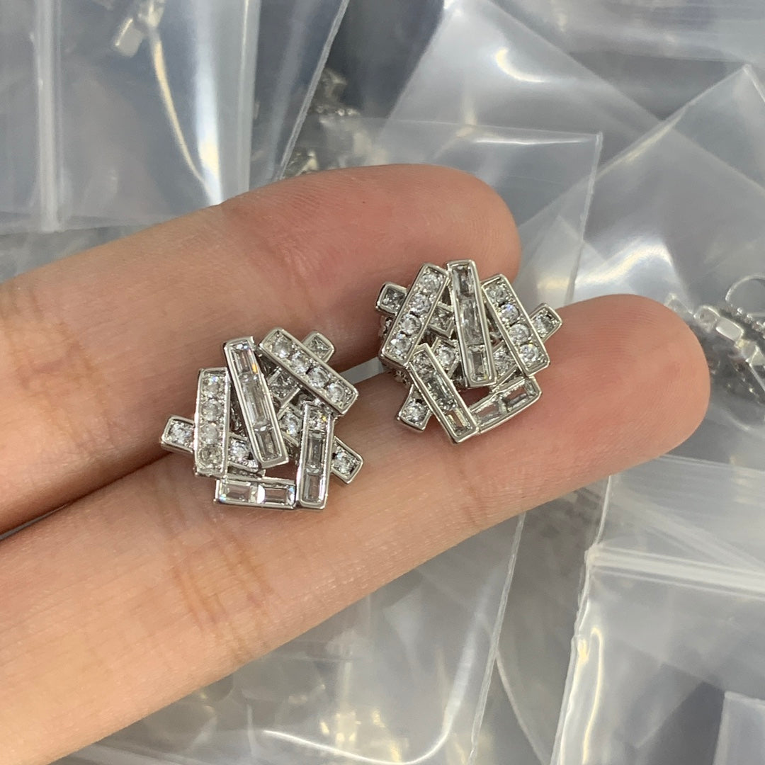 84A102E Popular  Earrings