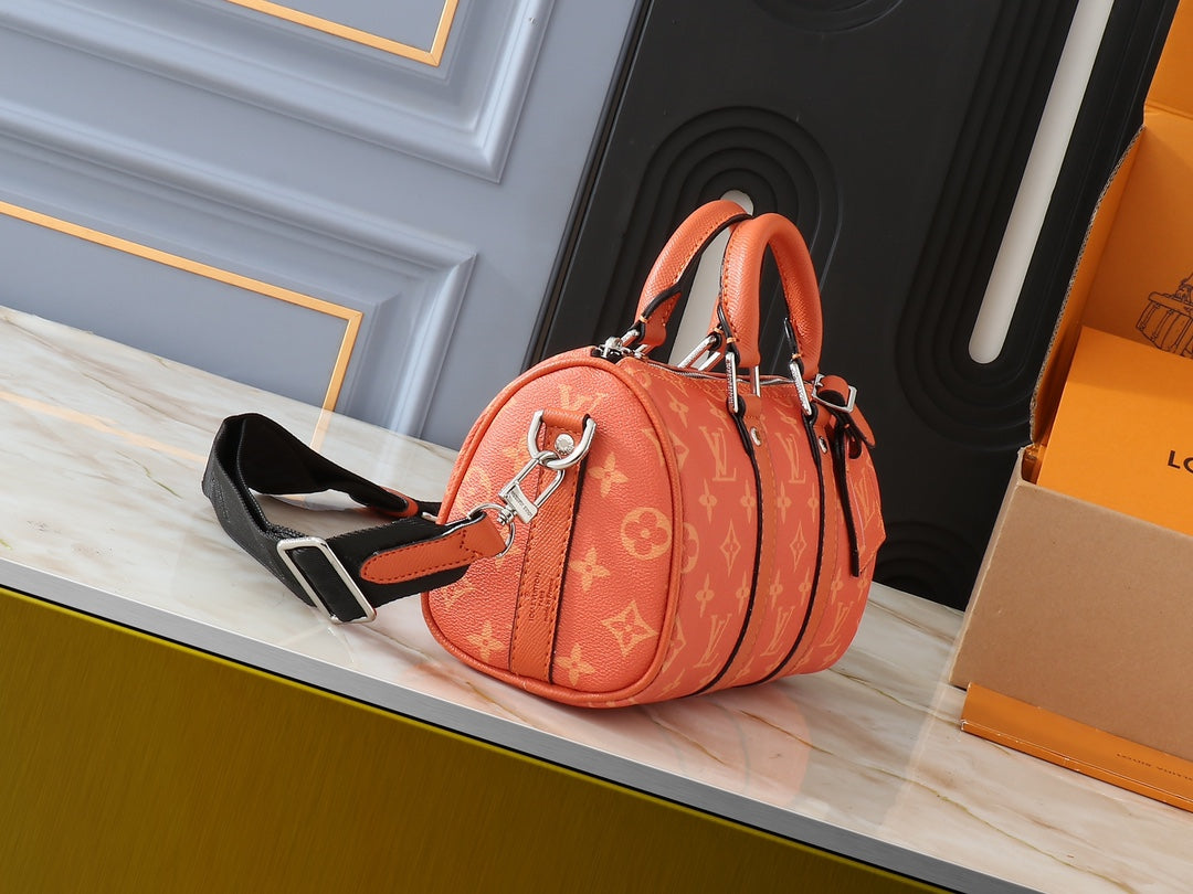146PE35B Popular leather bag