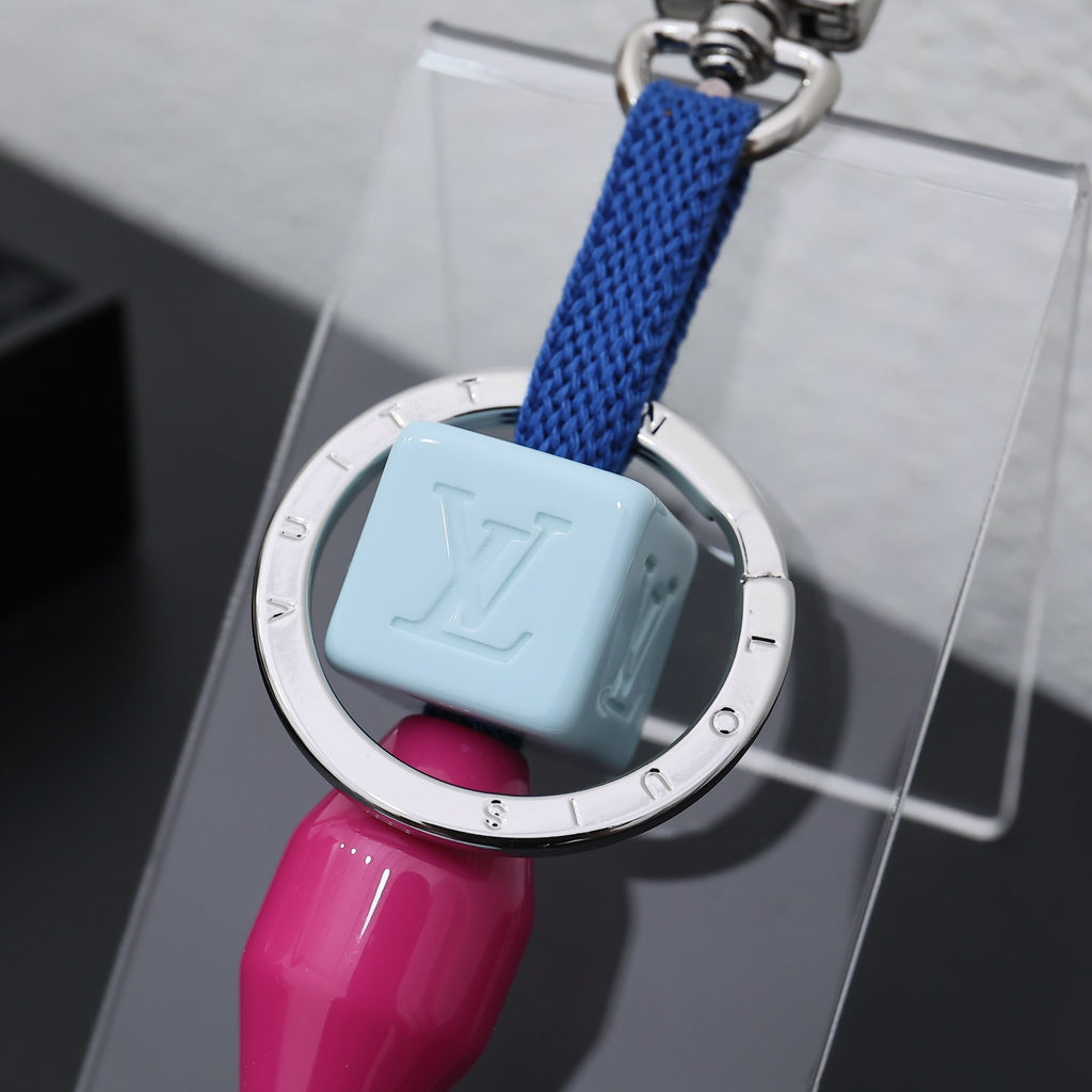 35QE30A Popular bag 's charms accessories