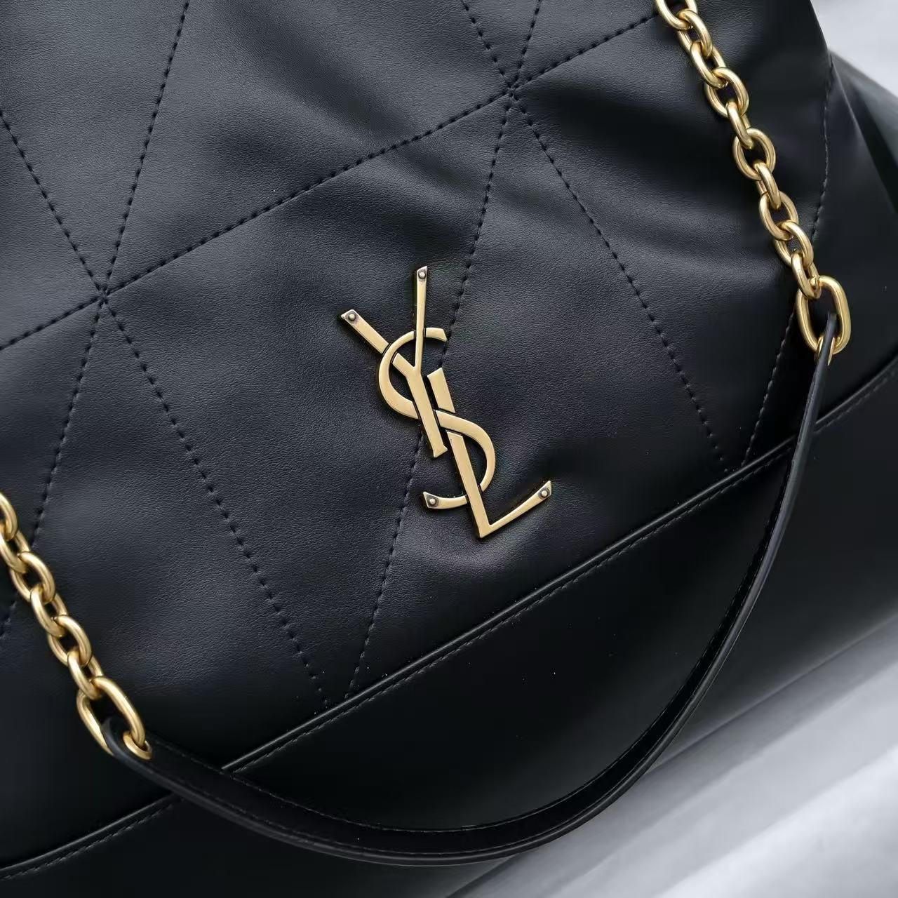 146RSL7B Popular leather bags