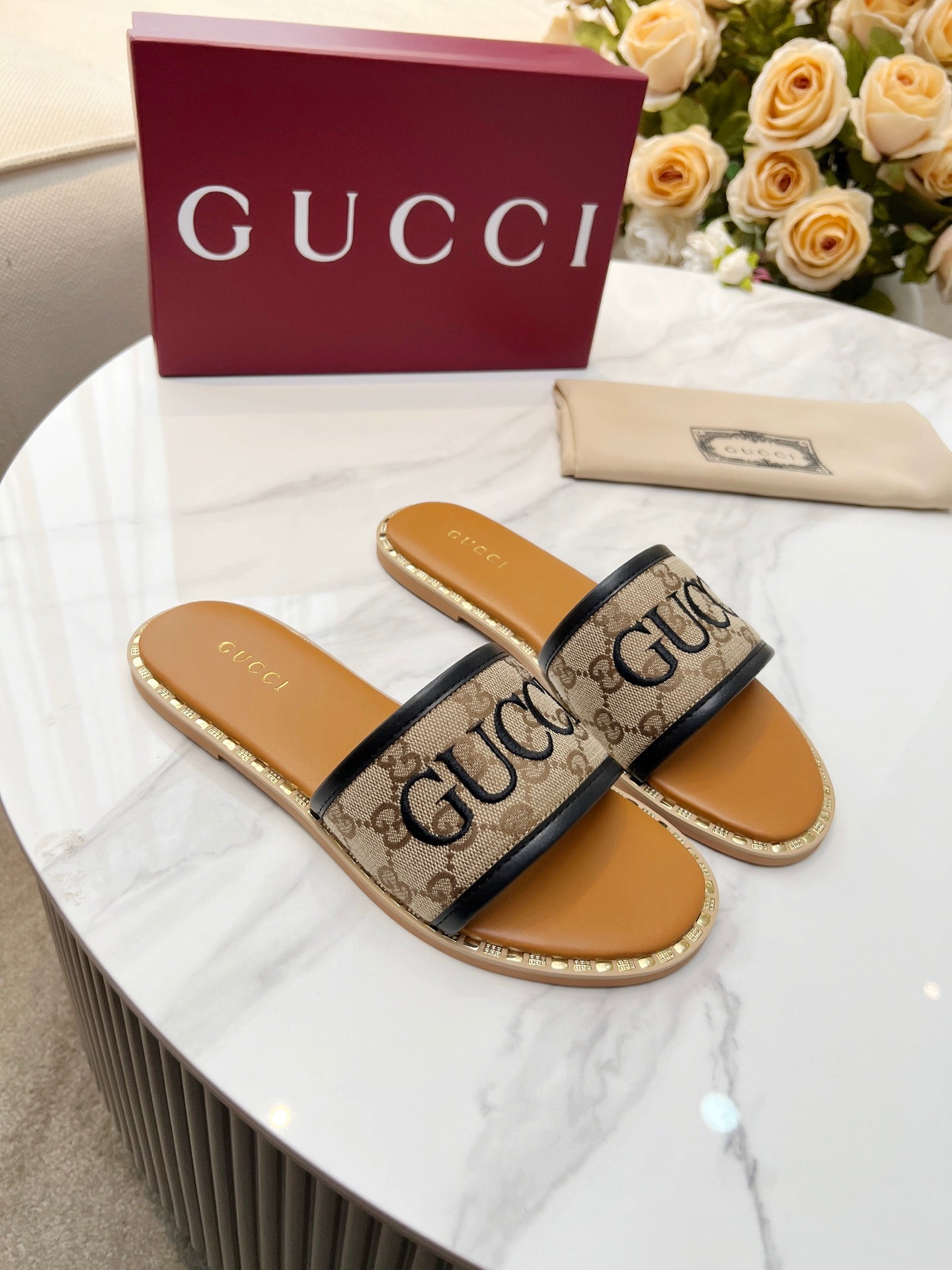 255QB29Z Popular Slippers