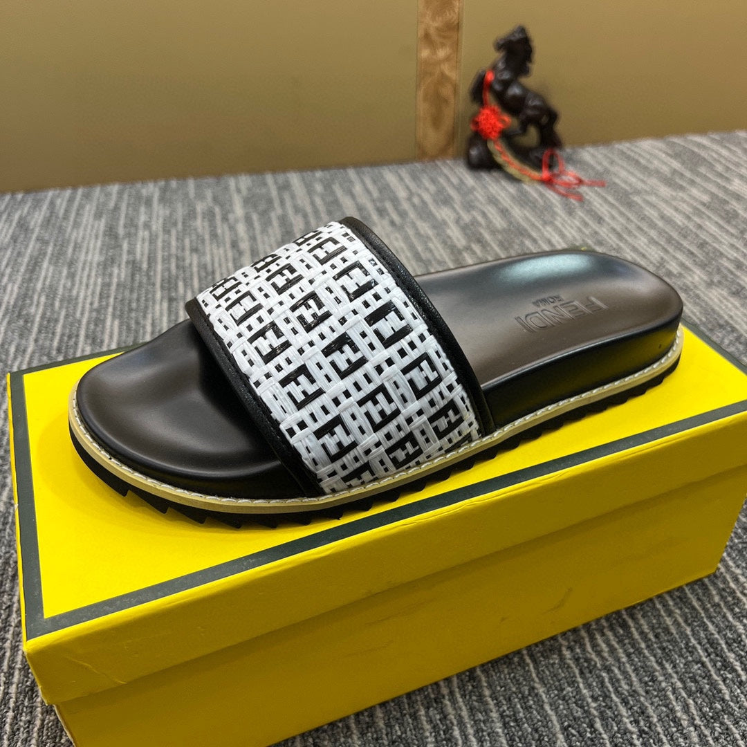 5XF104Z Popular Slippers