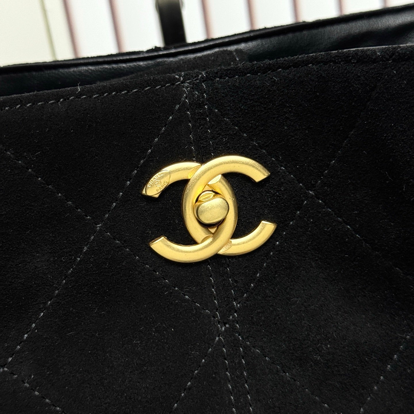 146PC19B Popular leather bag