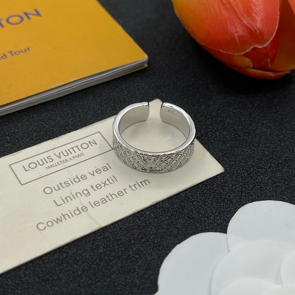 175QE10J  Popular   Rings