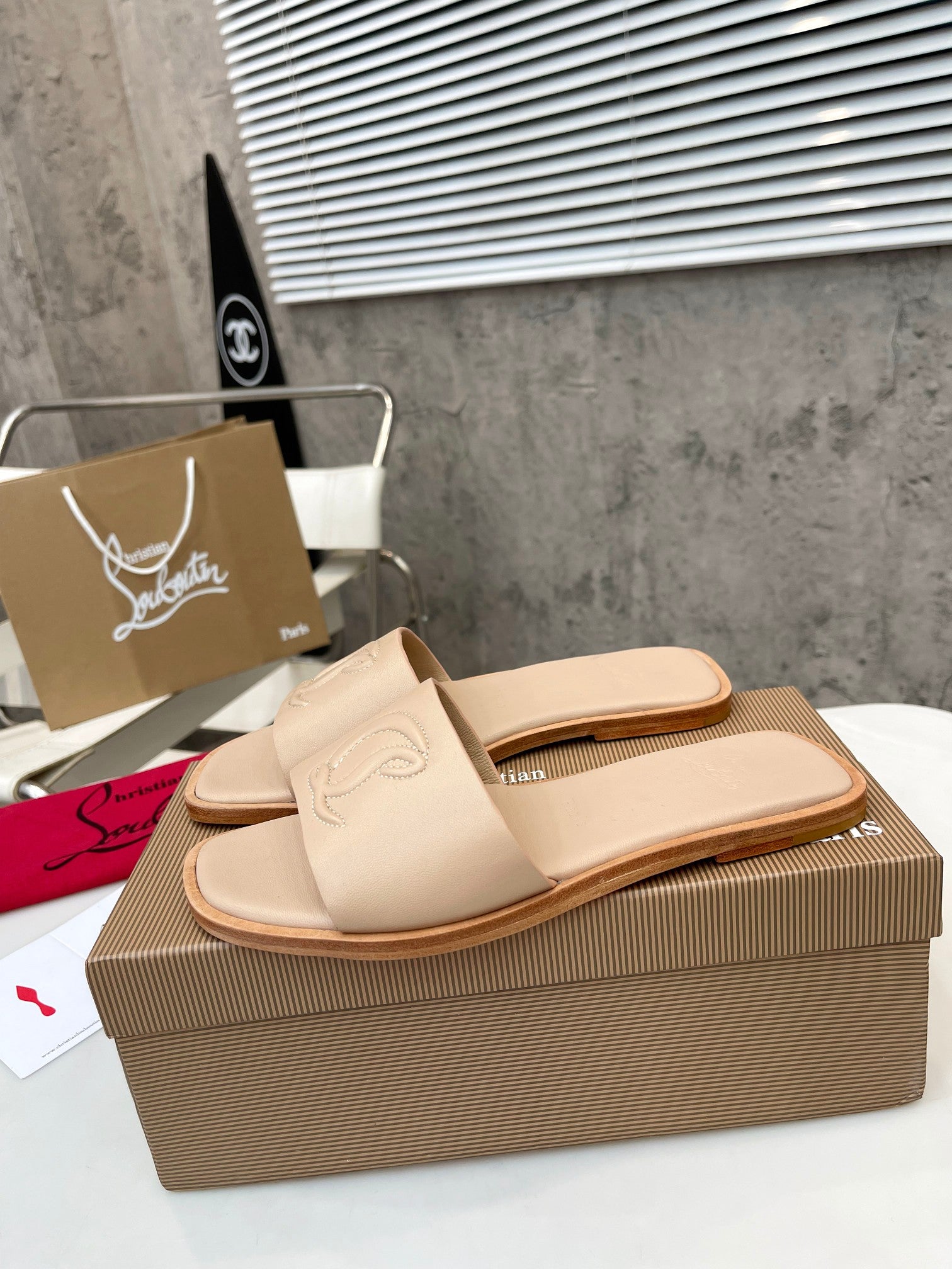 JXA32Z Popular leather Slippers