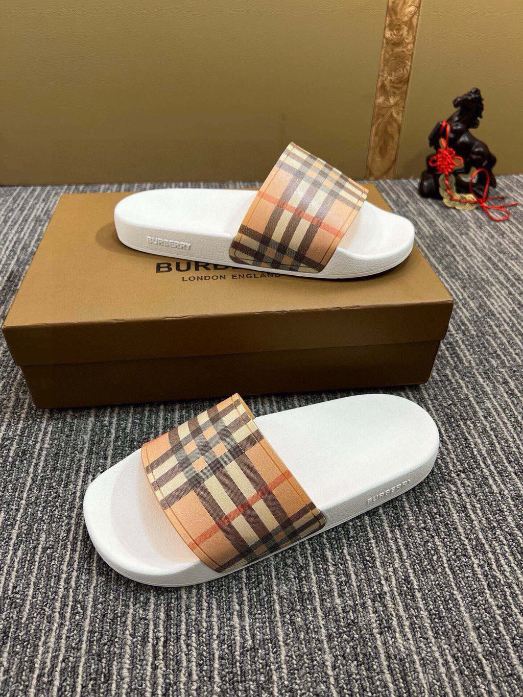 535ZR260Z Popular Slippers