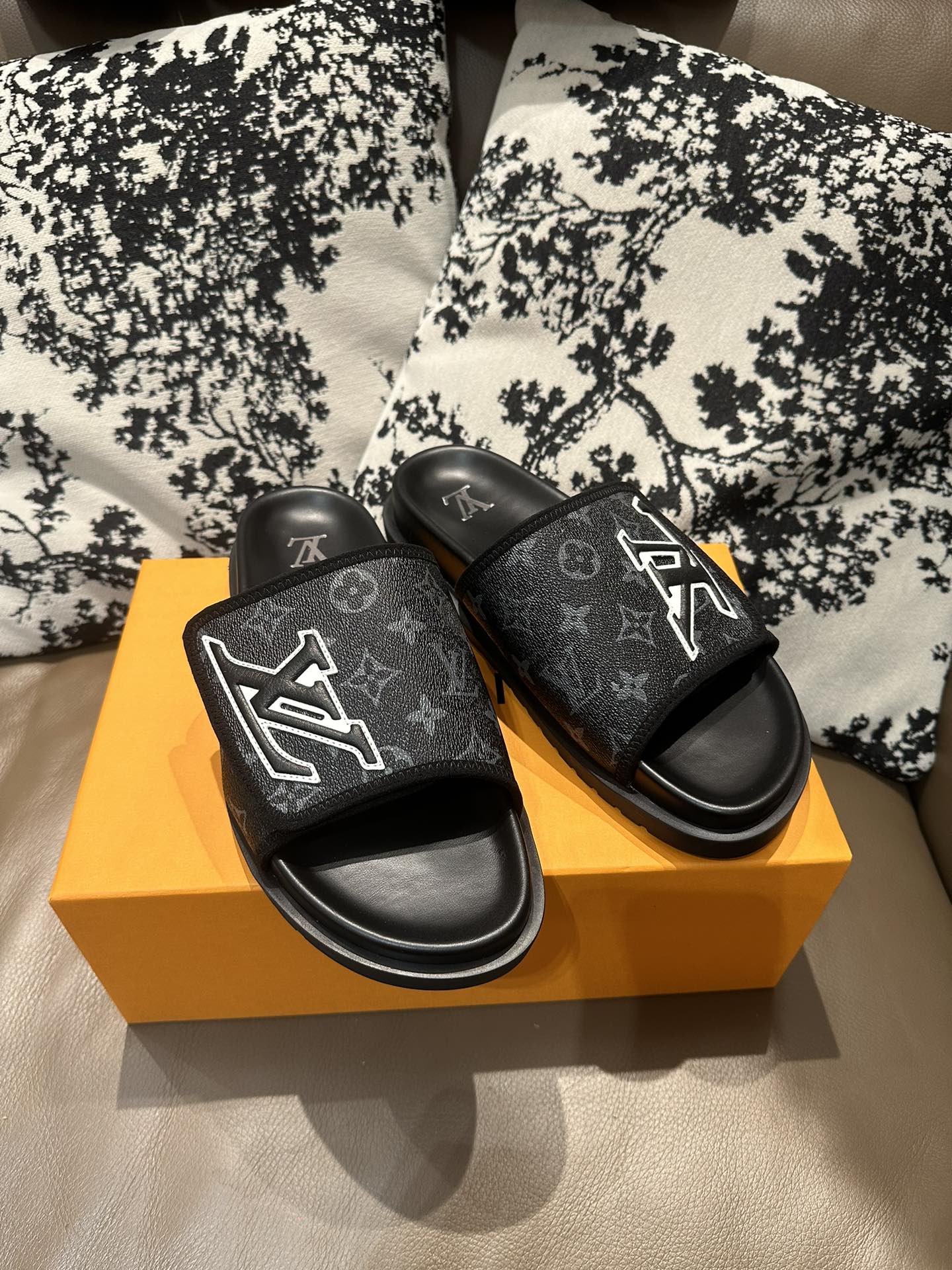 285ZE28Z  Popular leather Shoes