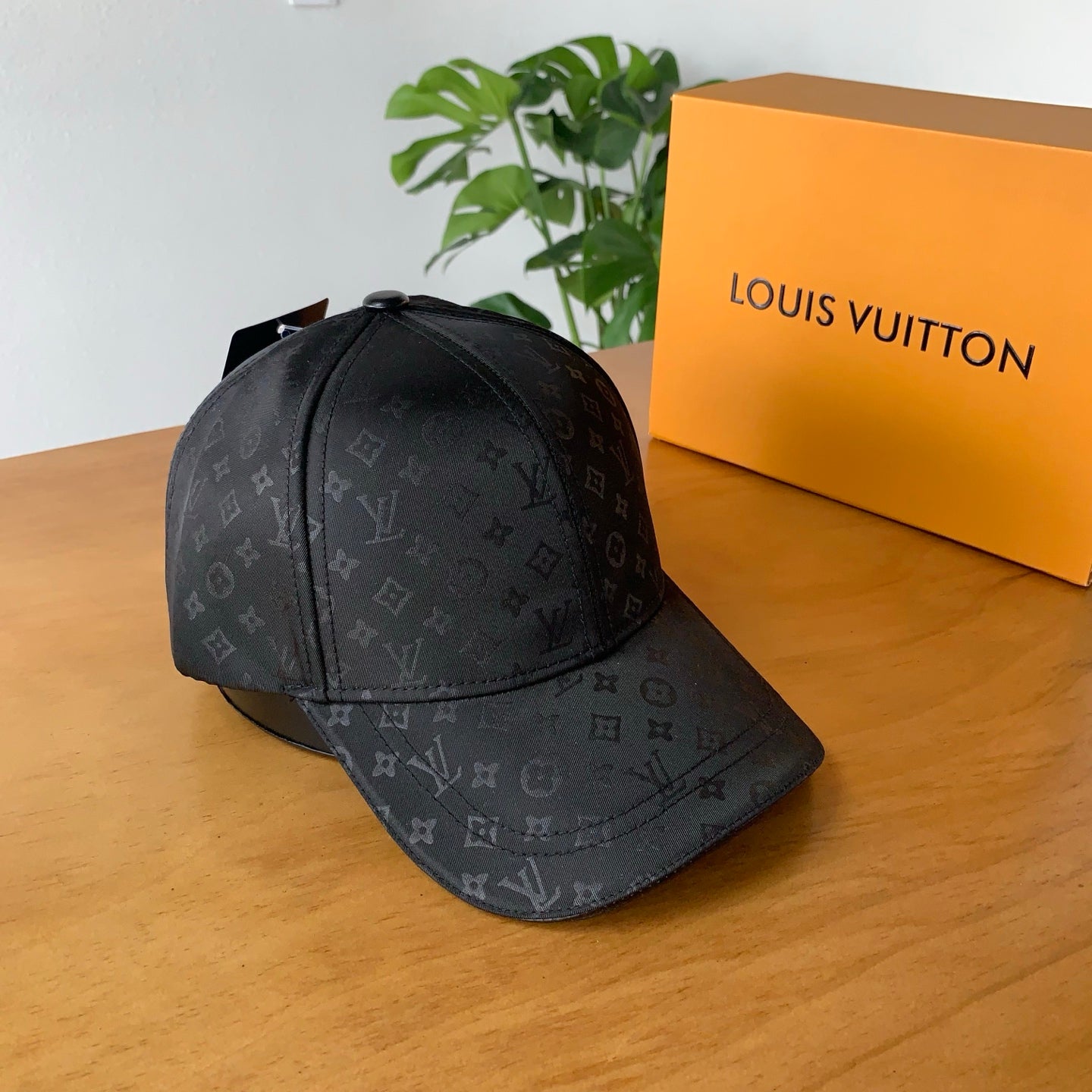 145ZE549M Popular hats