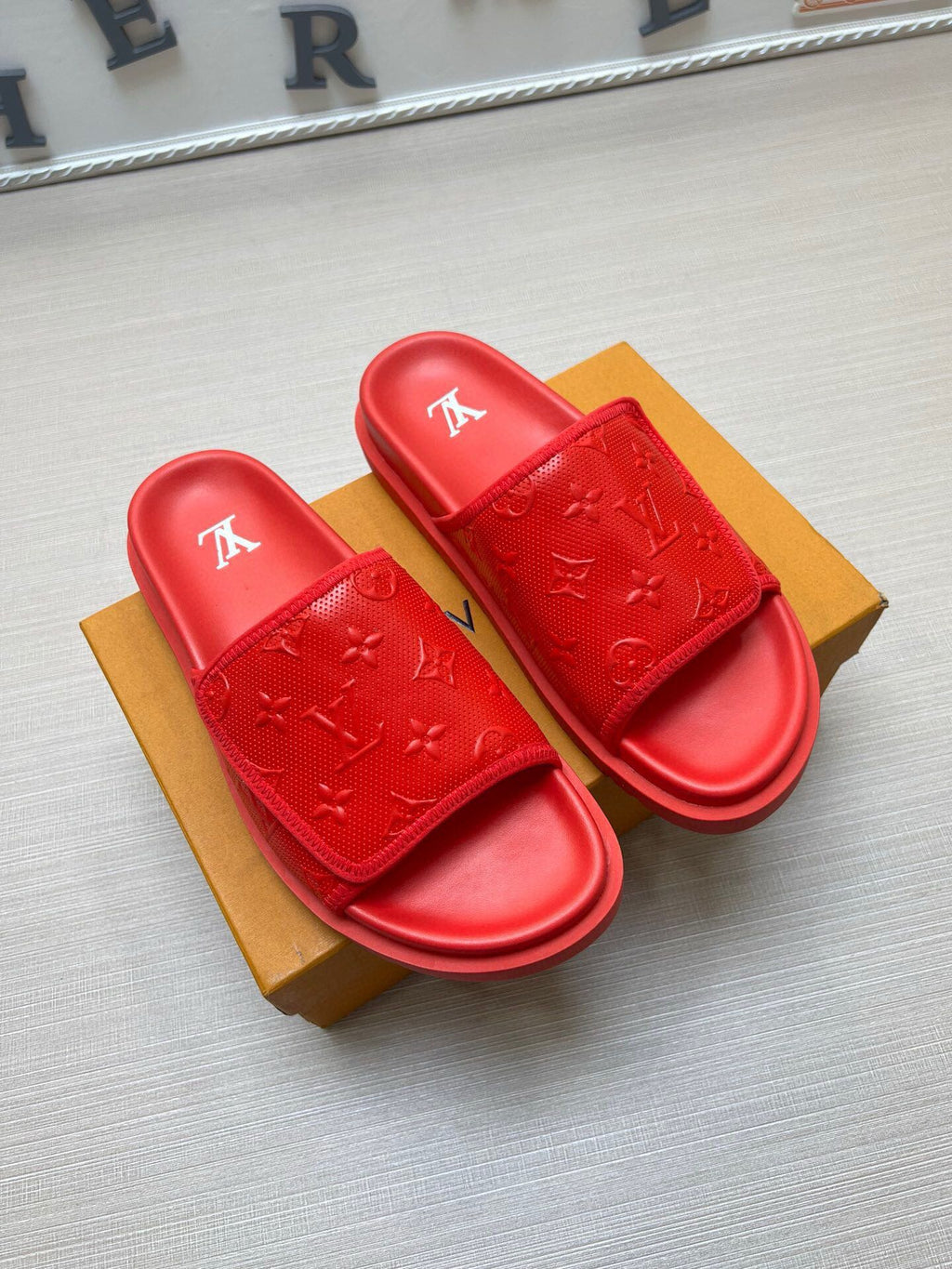 5WE253Z Popular Slippers