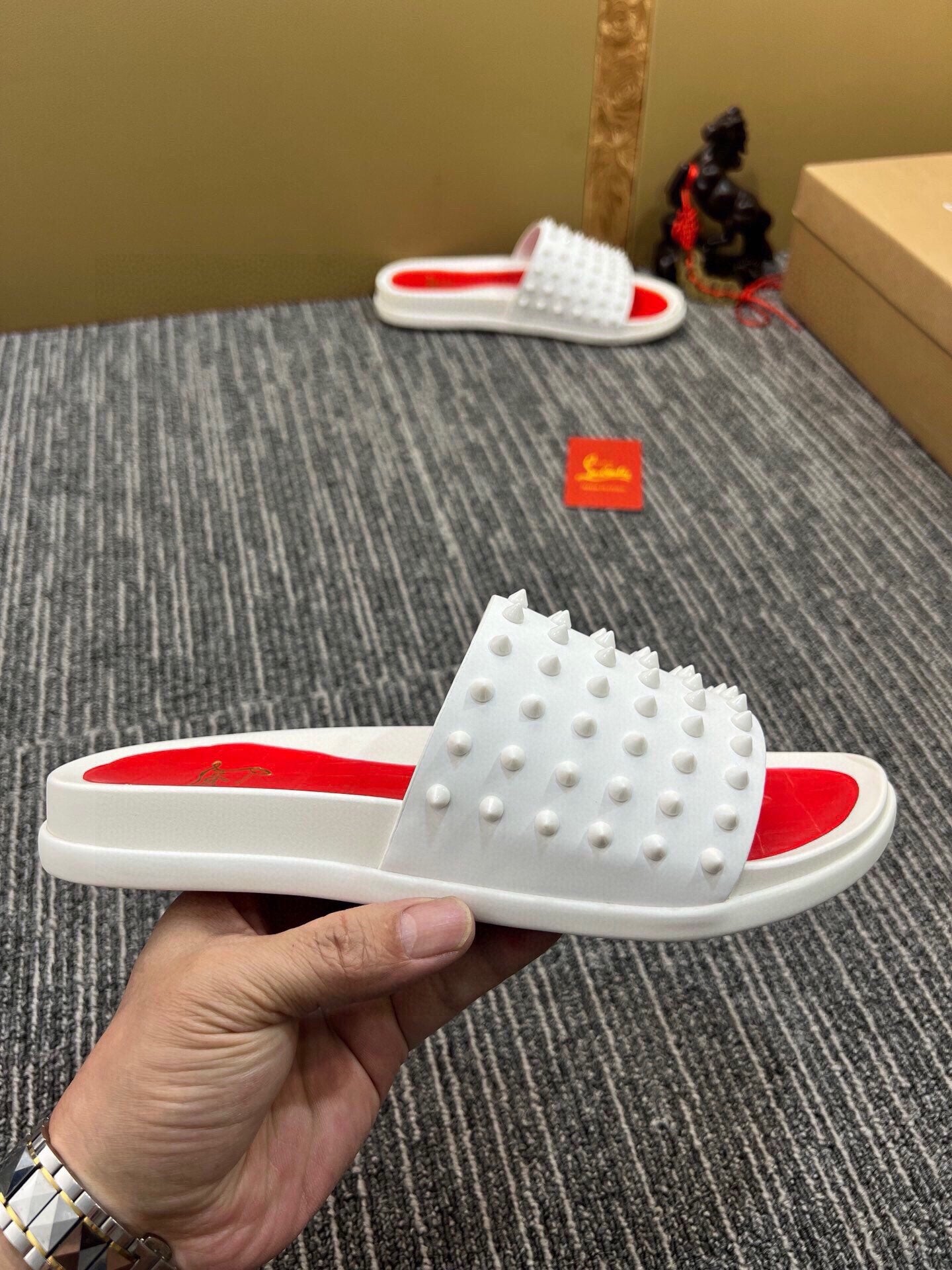 54A127Z Popular slippers