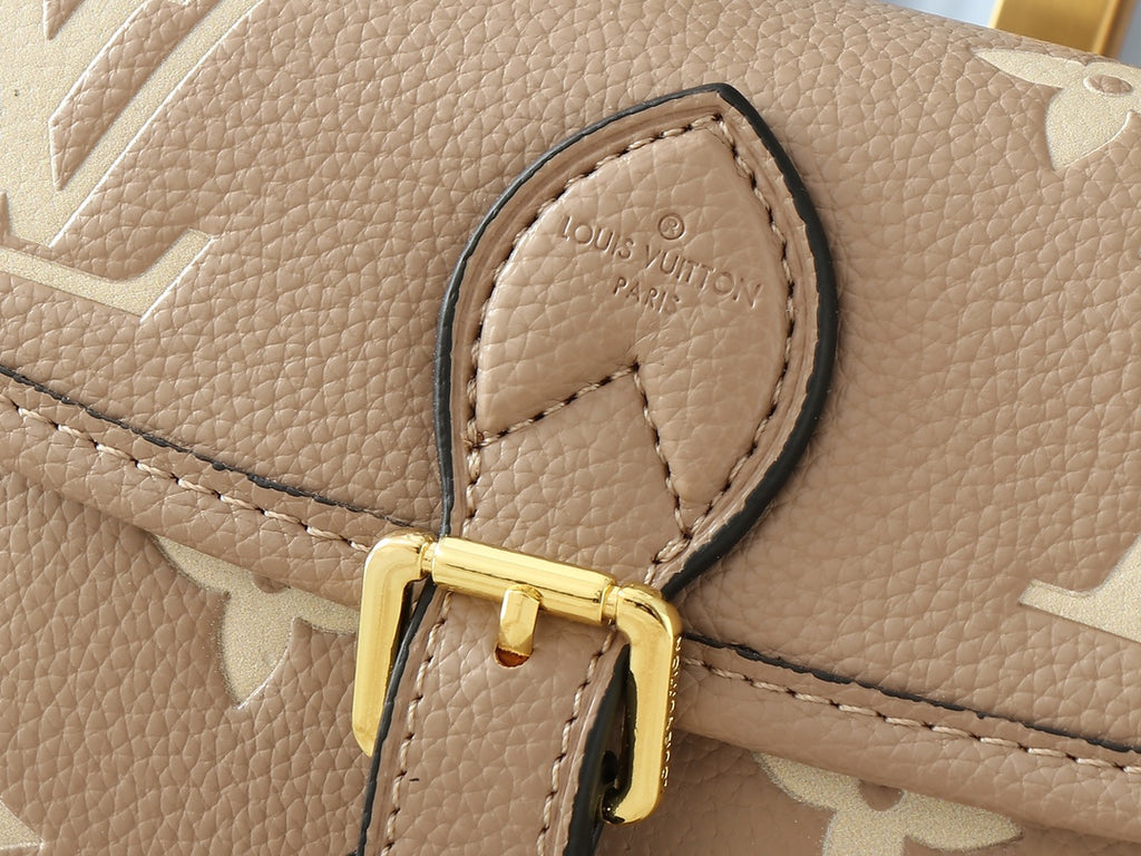 15XE4B Popular leather bag