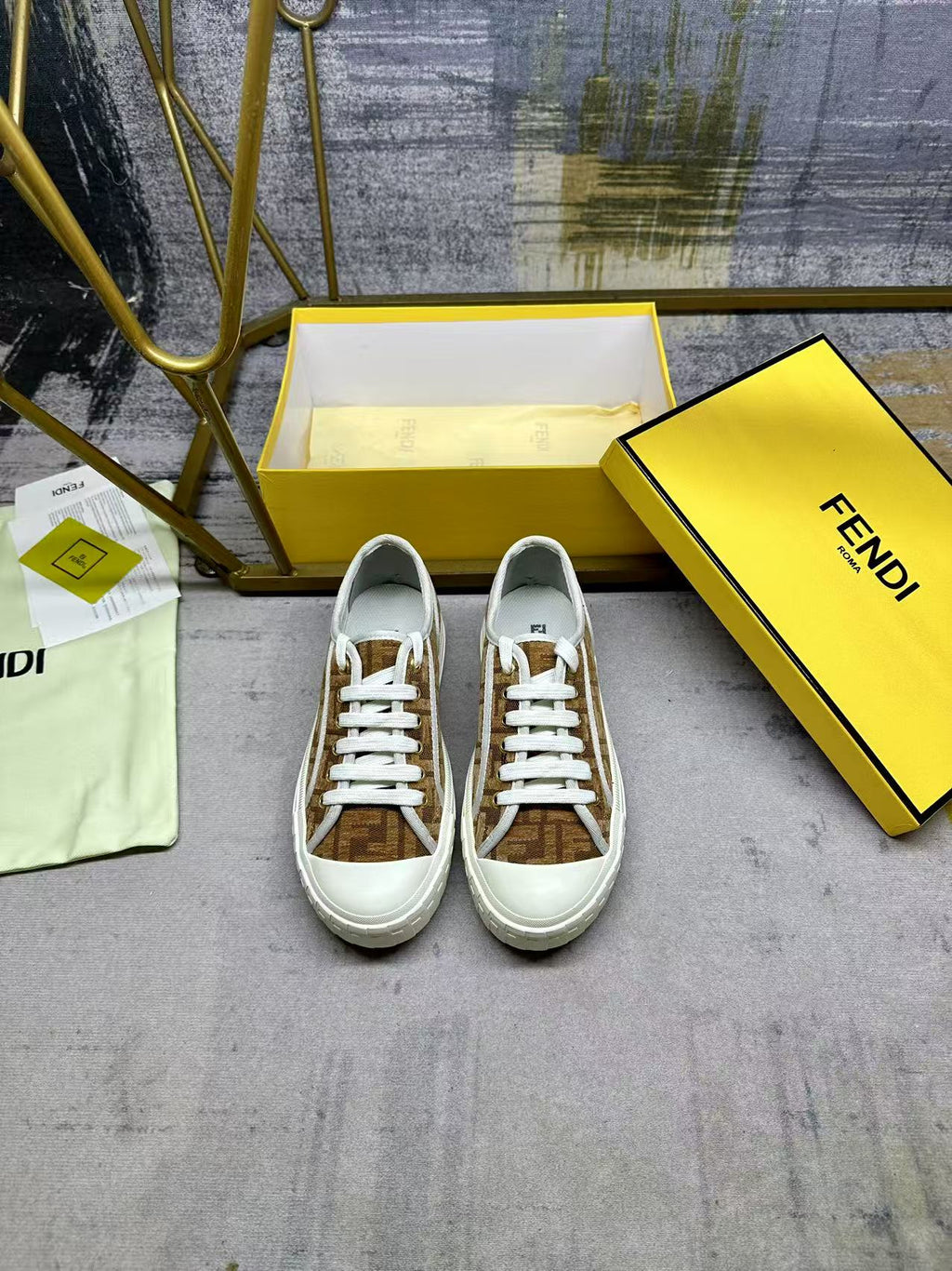 2105QF186Z Popular high-quality  shoes