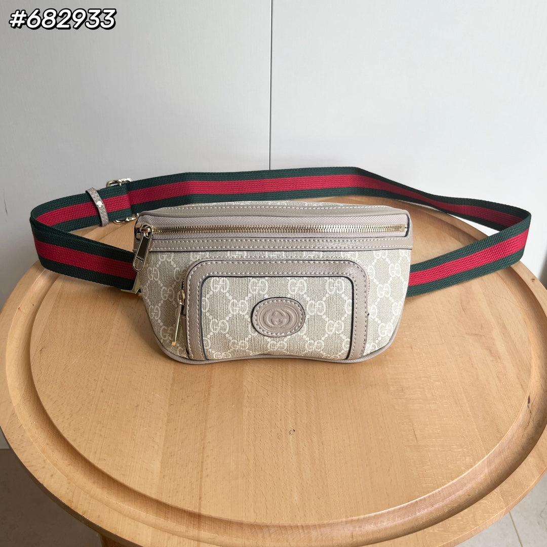 15RB42B  Popular leather bag