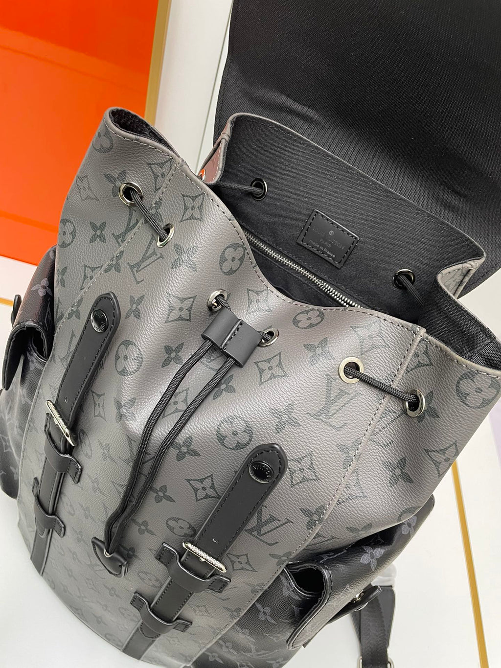1WE68B Popular  leather Backpacks