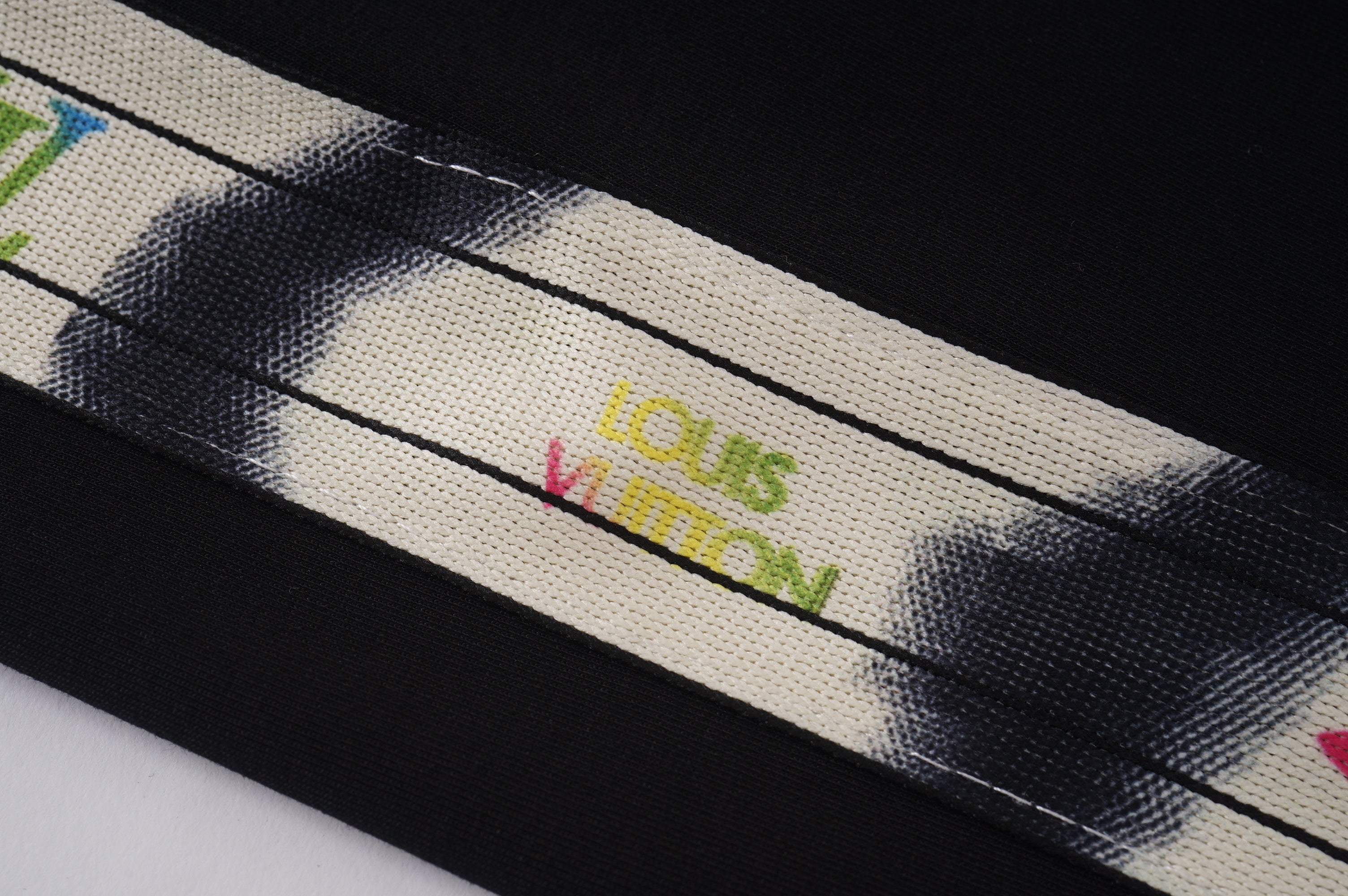 105ZE385U Popular Pants