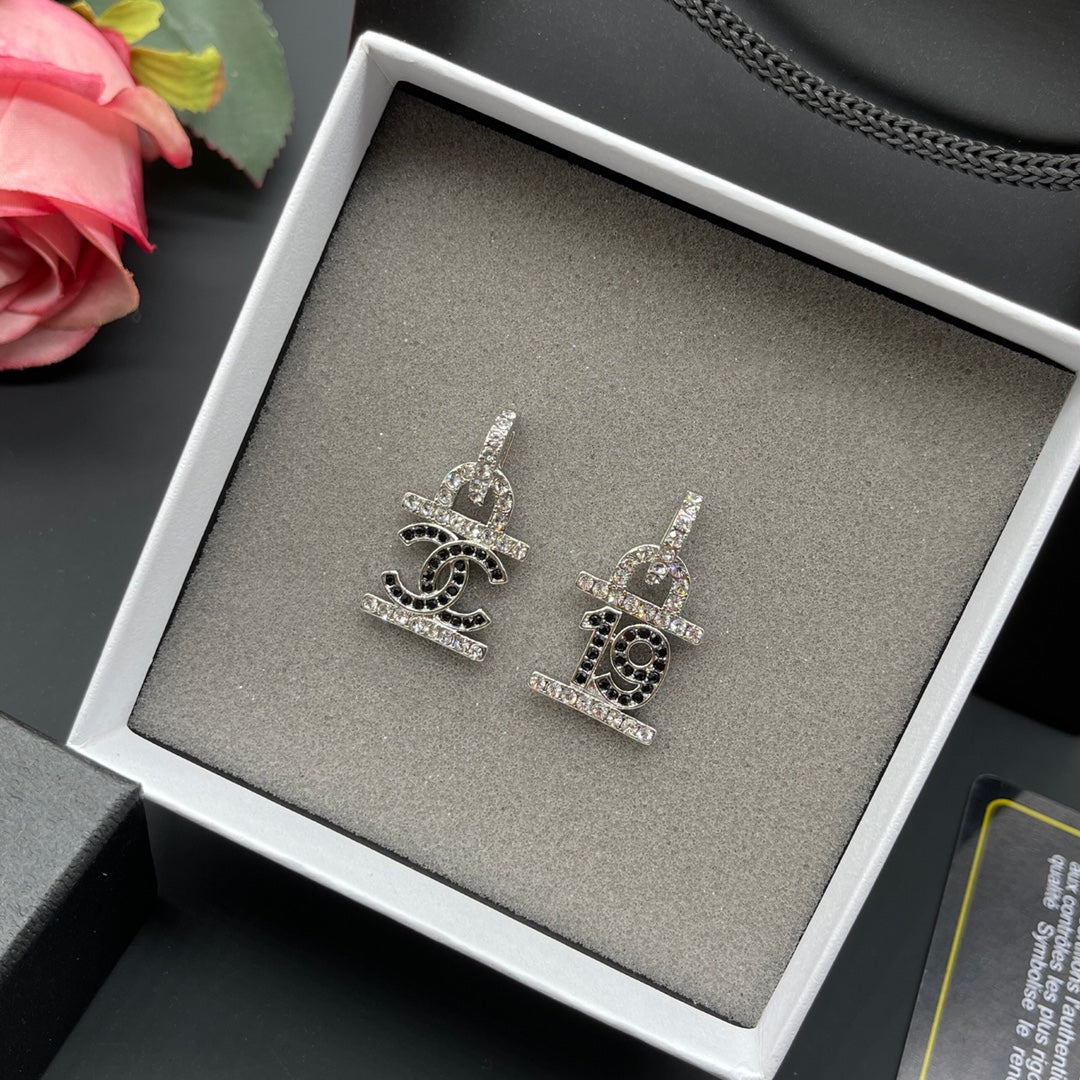 14C898E Popular  Earrings