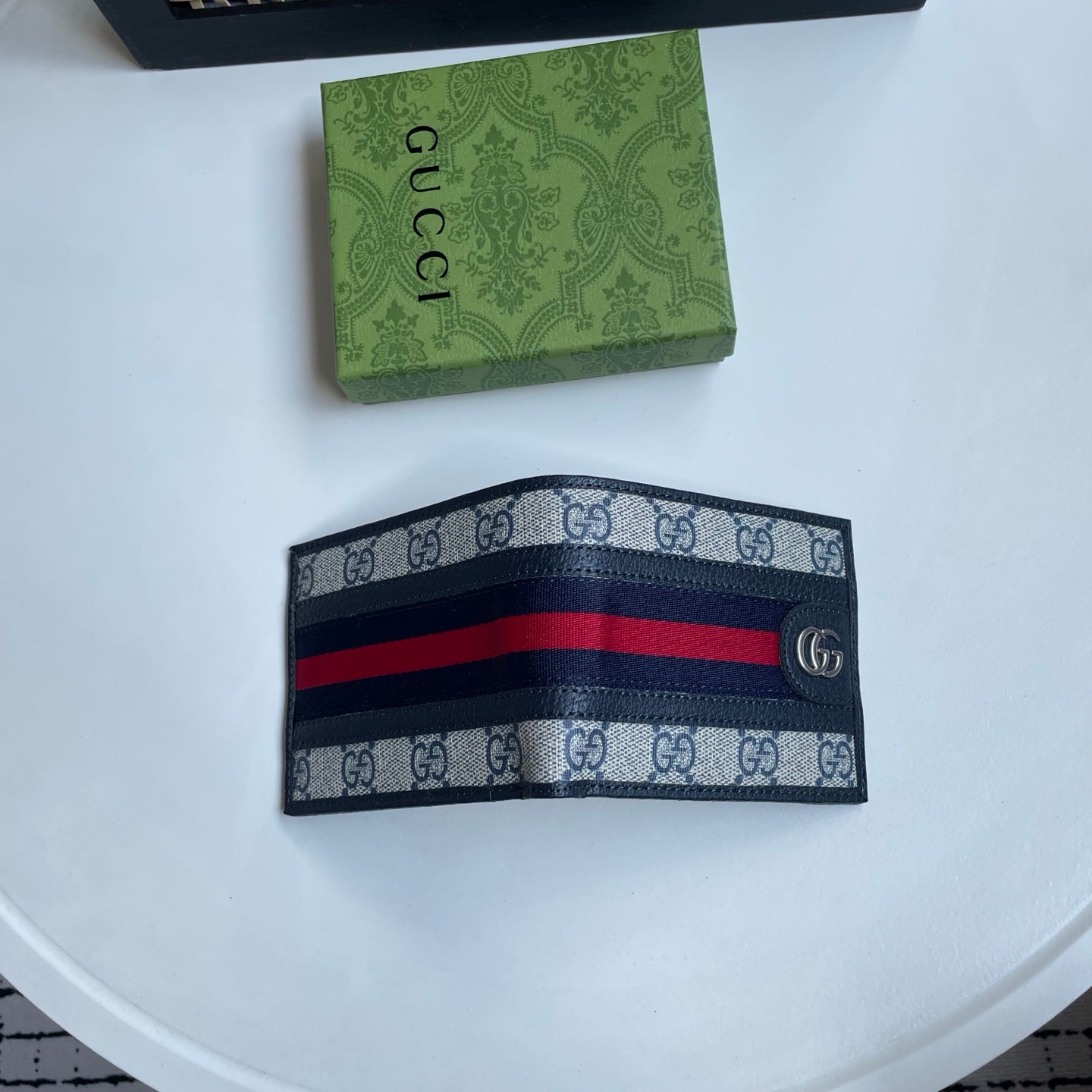 146XB7B Popular leather wallets ( with full packaging )