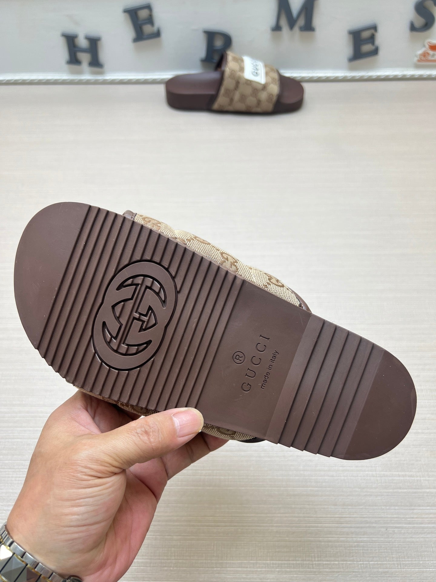 54B49Z Popular slippers