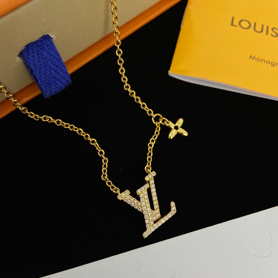 14E552X  Popular   Earrings Bracelets Necklaces