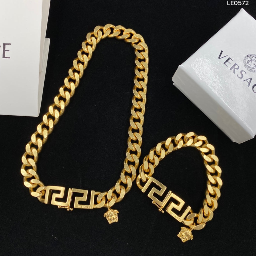 175RV61X Popular   Necklaces .  Bracelets