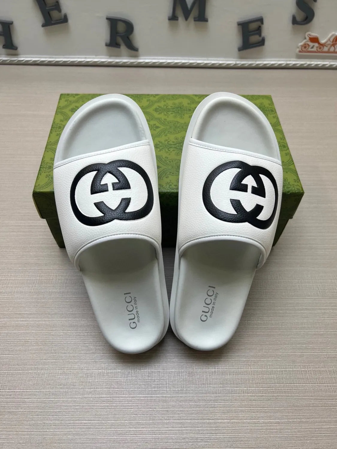 5WB241Z Popular Slippers