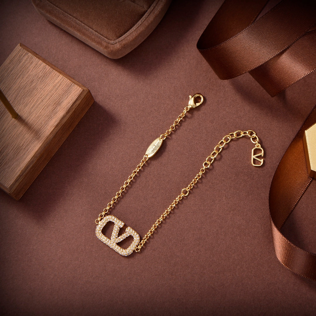 1YVL243K  Popular Bracelets