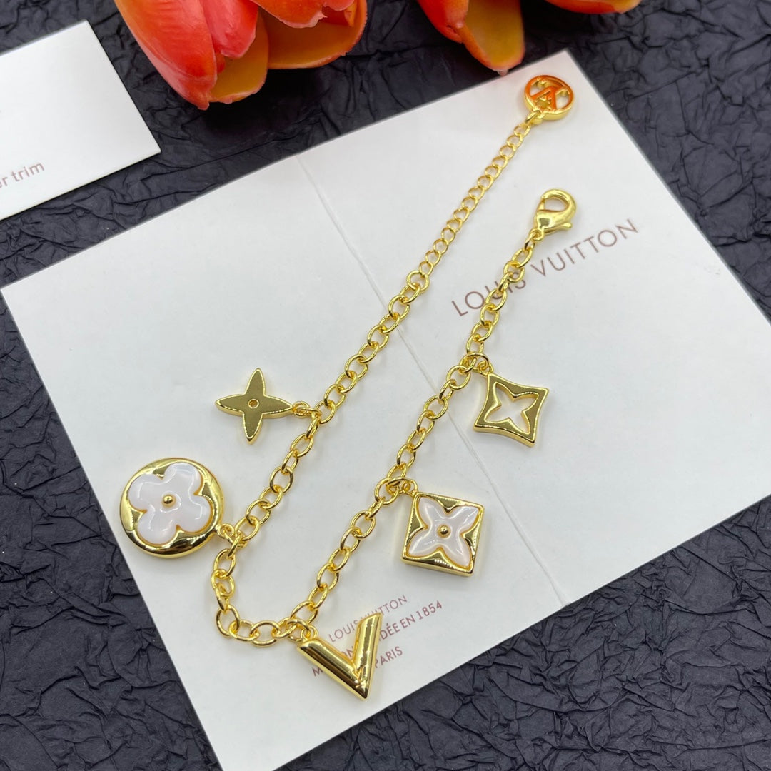 14E965K  Popular Bracelets