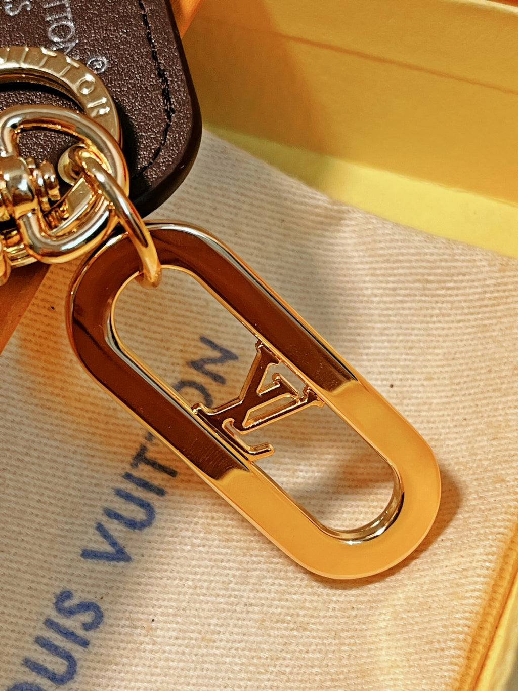 14E61A  Popular key closure