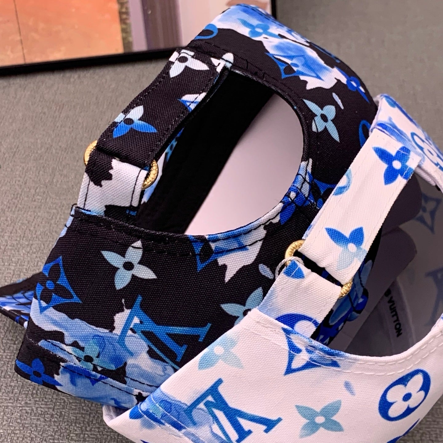 145ZE562M Popular  hats