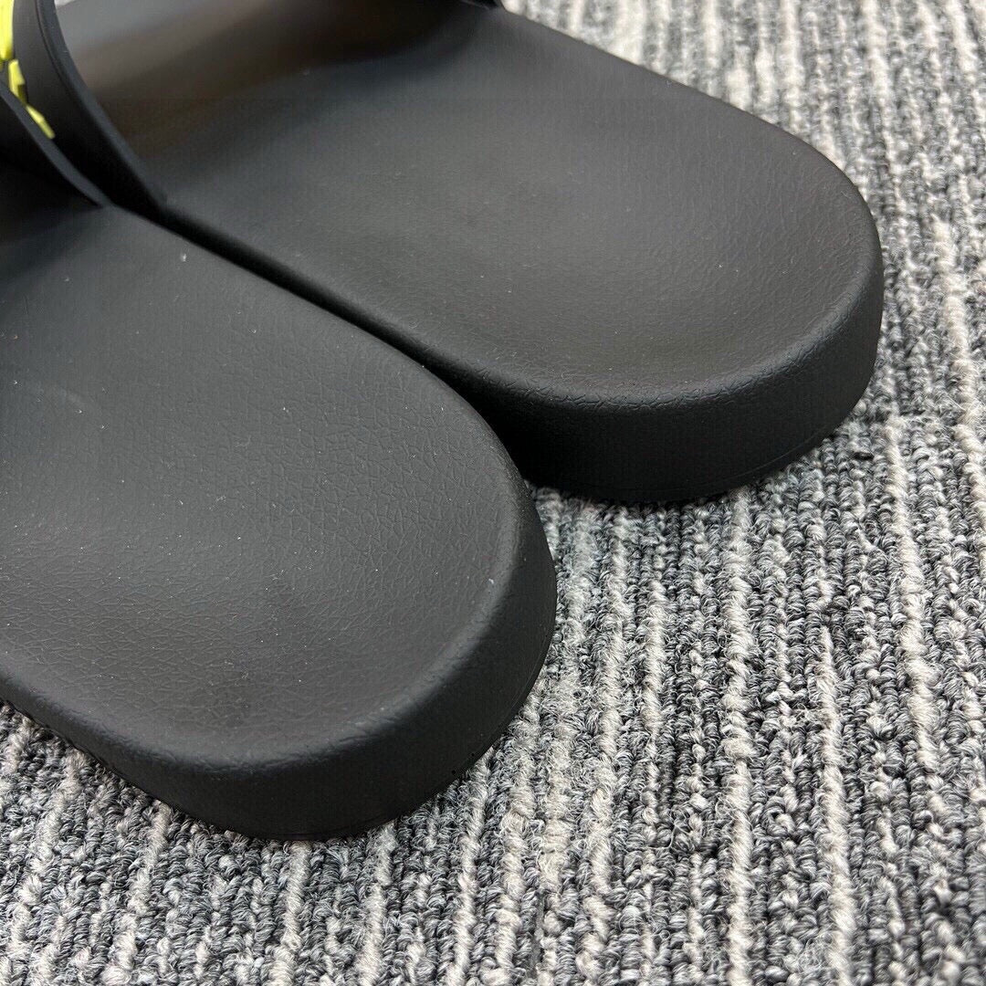 535ZR255Z Popular Slippers