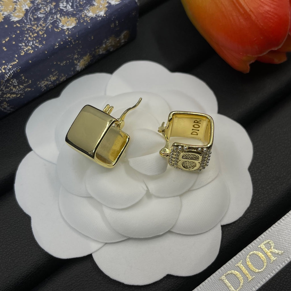 14D774E Popular  Earrings