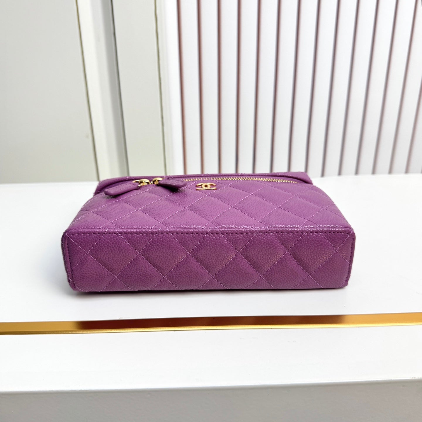 B1X66C19  Popular leather bag