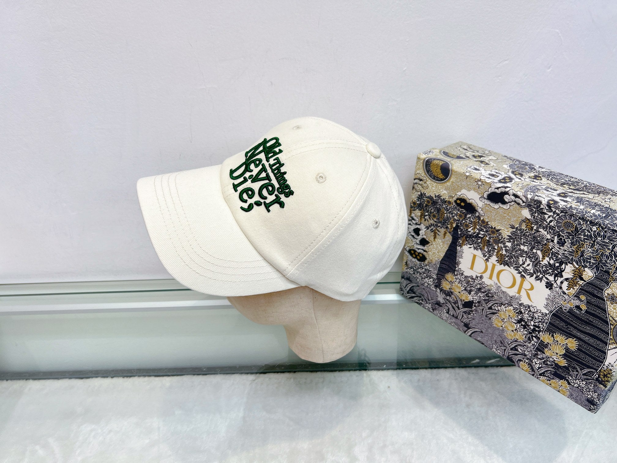 16XA13M Popular hats