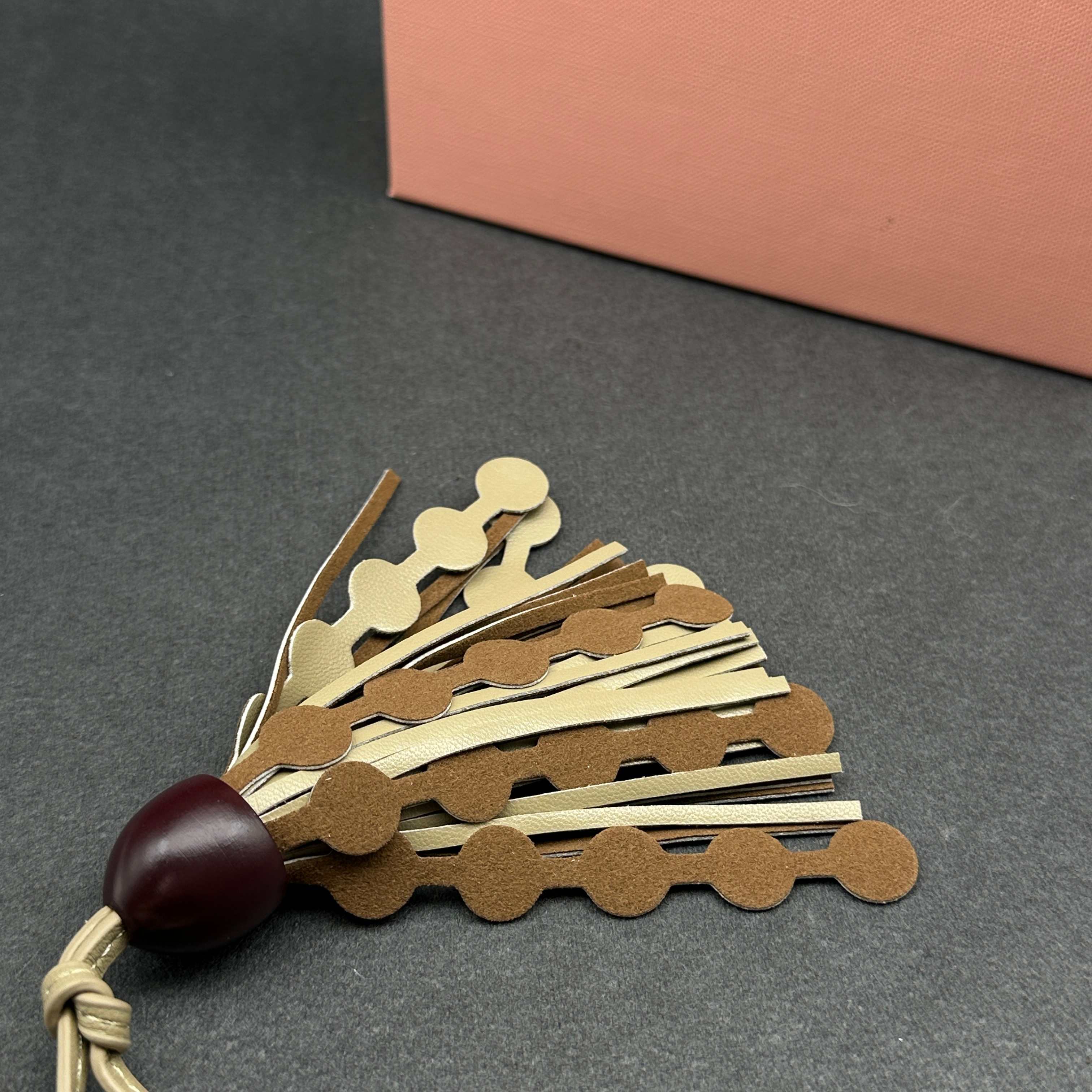 346RA27A Popular bag 's charms accessories