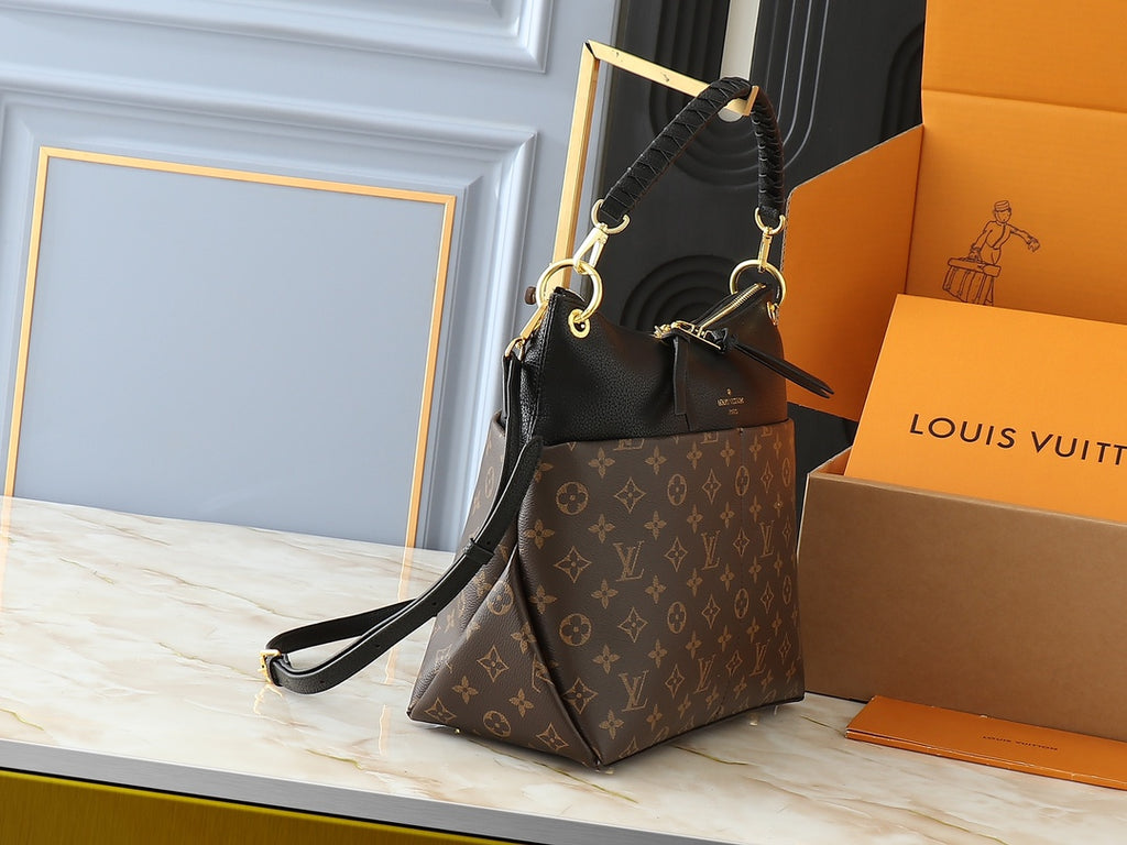 1WE115B Popular leather bag