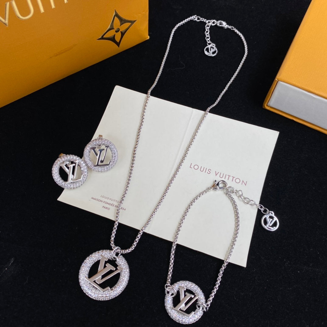 14E556X  Popular     Earrings Bracelets Necklaces