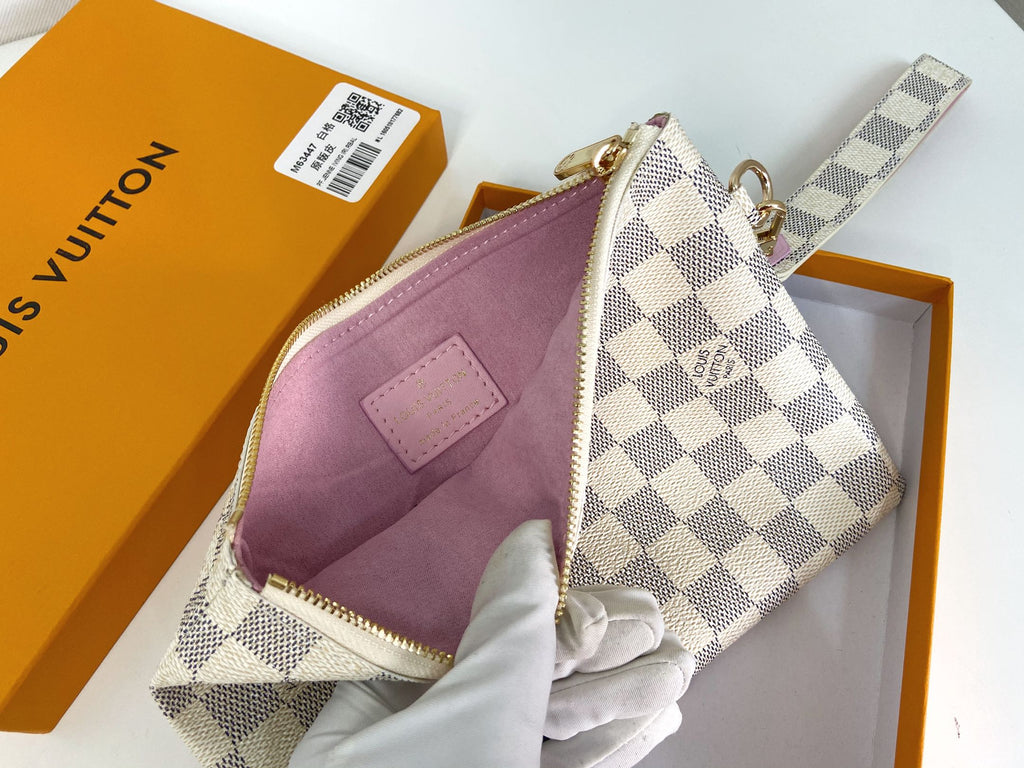 146PE52B Popular leather bag