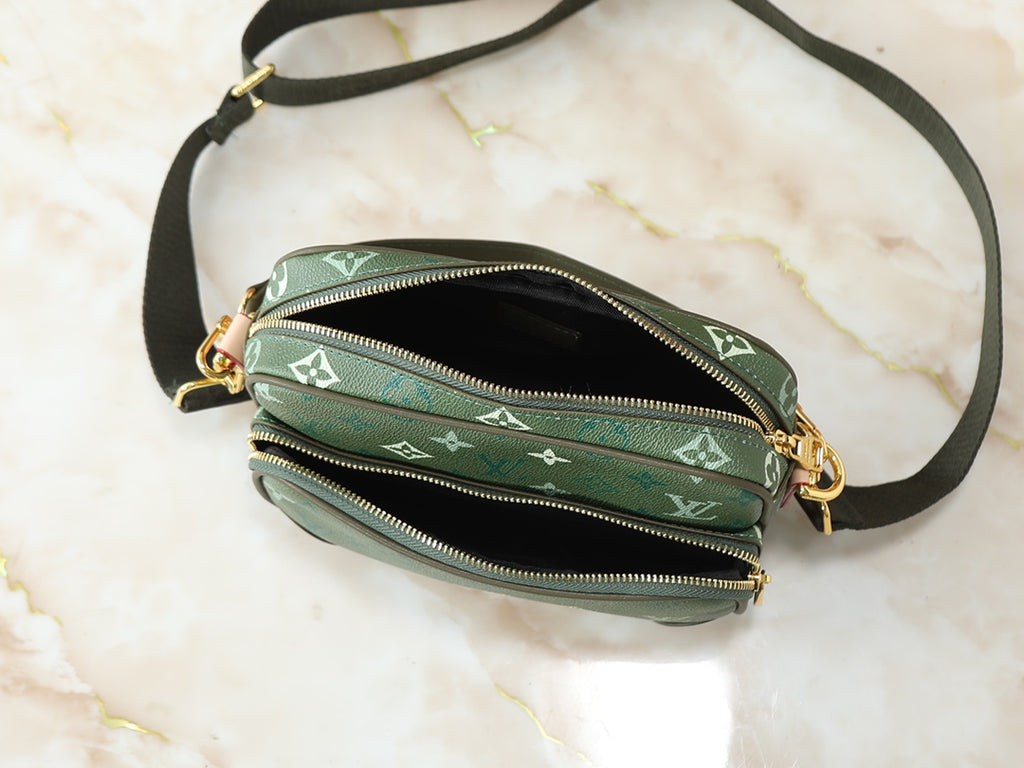 B1P46E110 Popular leather bag