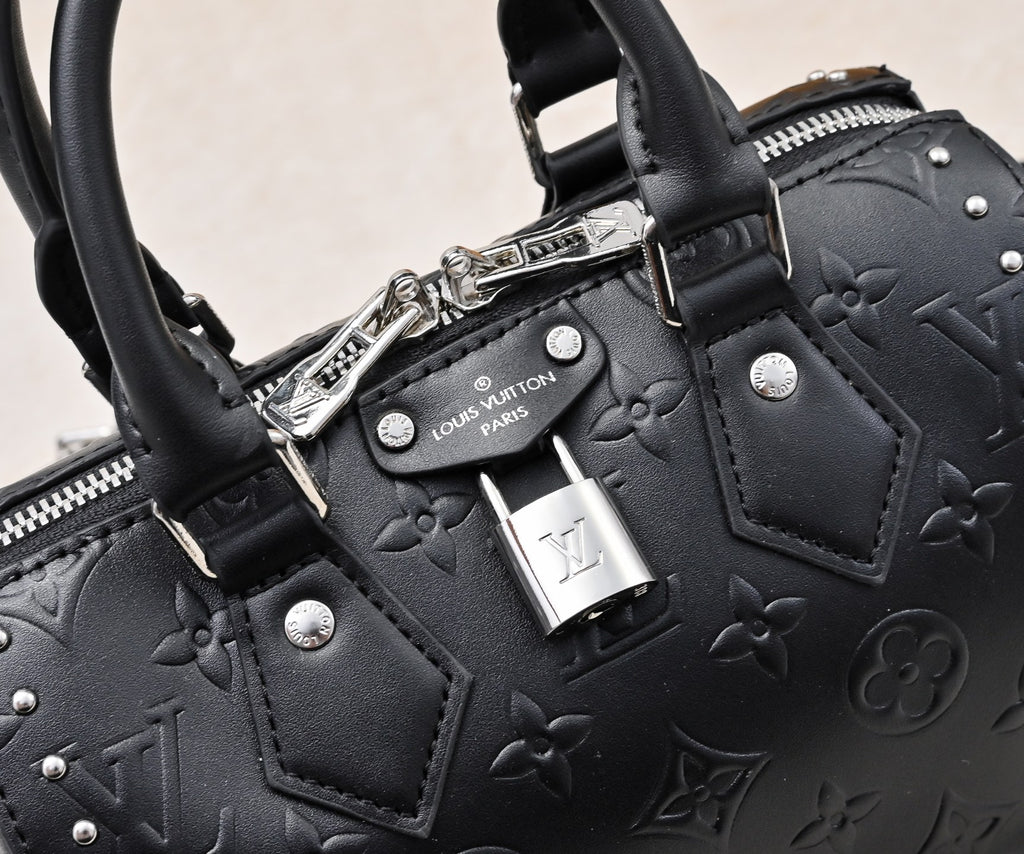 136NE5B Popular leather bag