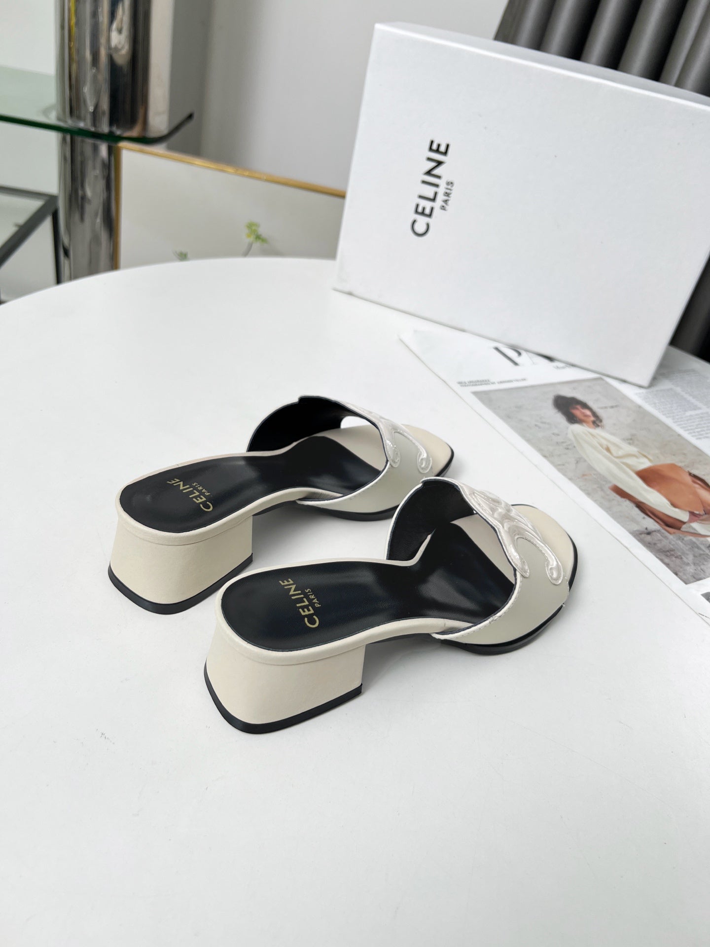 255QCL51Z Popular leather shoes