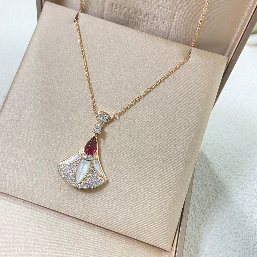 55QS413X Popular Necklaces